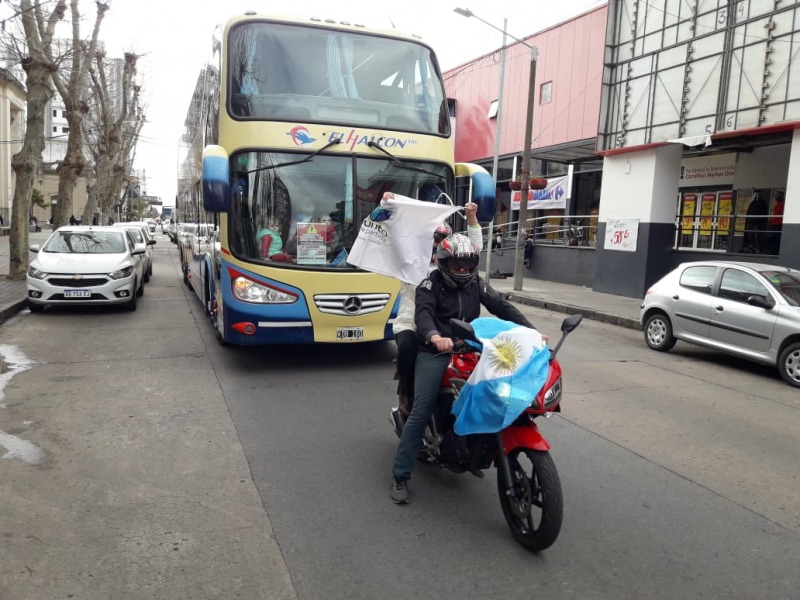 El sector turstico se manifest por las calles de Olavarra